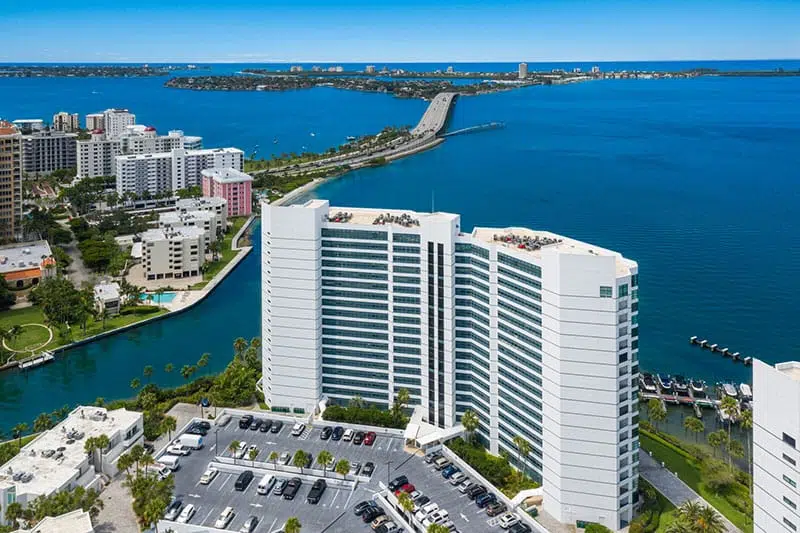 condo-on-the-bay-view
